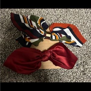 2 Hair Tie Scrunchies‎